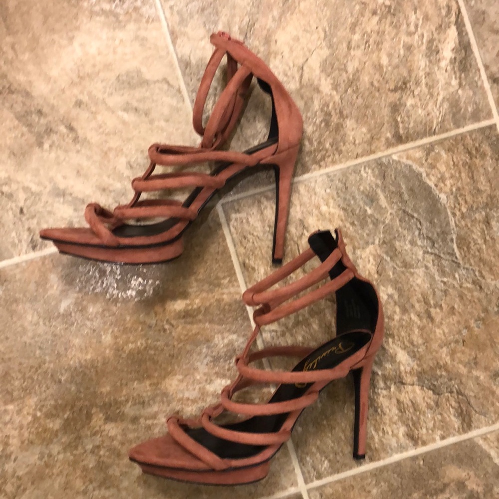 Privileged• Lomora  Pink Suede Heeled Sandal - Picture 4 of 7